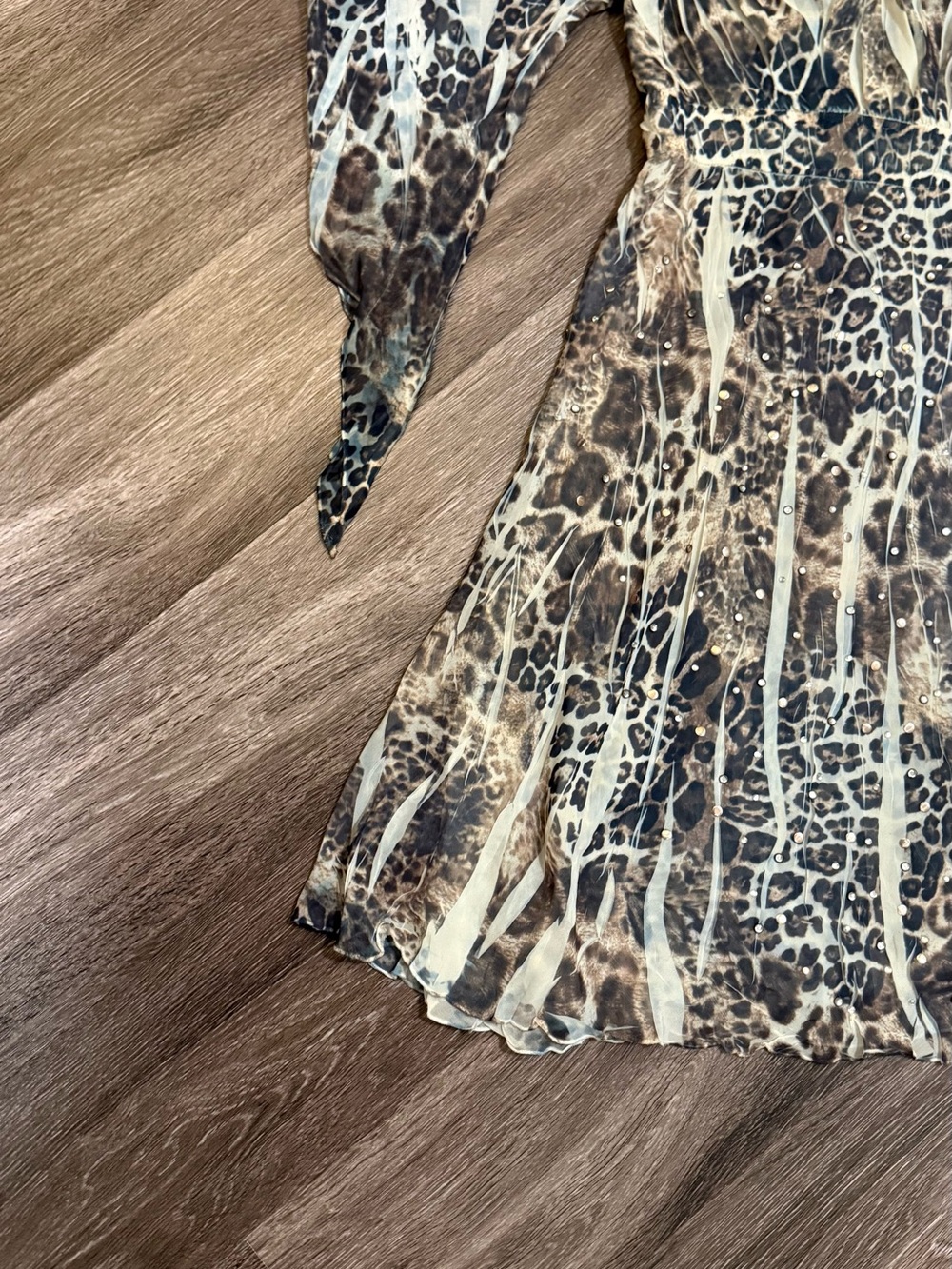Dress - Picture 7 of 15